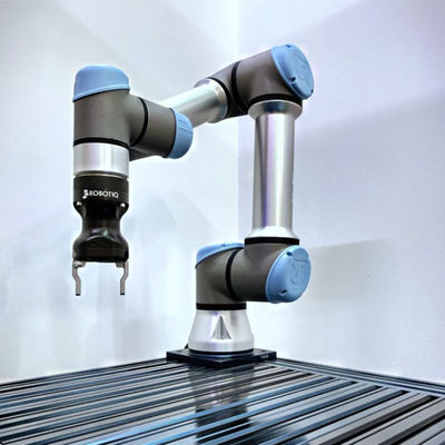 Industrial robot UR5e universal 6 axis robot arm cobot with gripper polishing machine