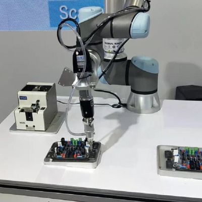 Lightweight Cobot Robot UR 5e With 5KG Payload Manipulator As Robot Collaborative For Pick And Place Machine