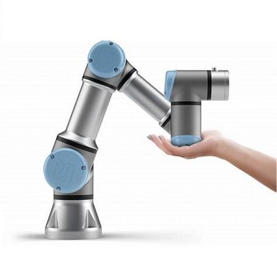 Mini Robot UR 3e Of Collaborative Robot With 3KG Payload As Cobot For Material Handling Equipment Parts