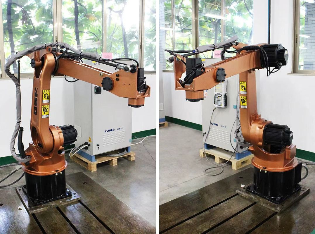 GSK RMD20 6 Axis Industrial  Robot Teach Pendant Cables Palletizing Robot